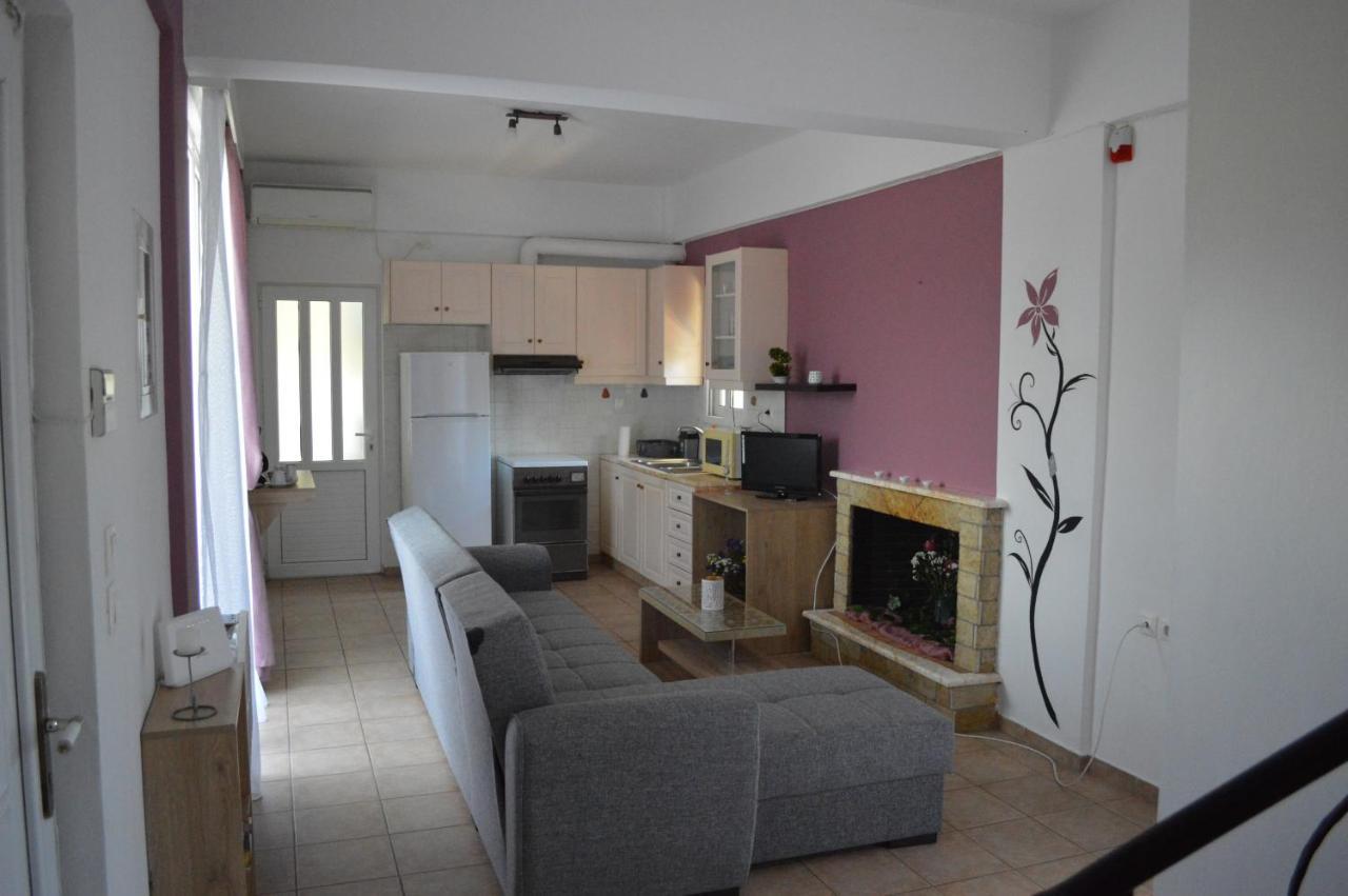 Serenity House Aigio Dimitropoulos Βίλα Εξωτερικό φωτογραφία