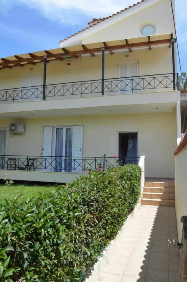 Serenity House Aigio Dimitropoulos Βίλα Εξωτερικό φωτογραφία