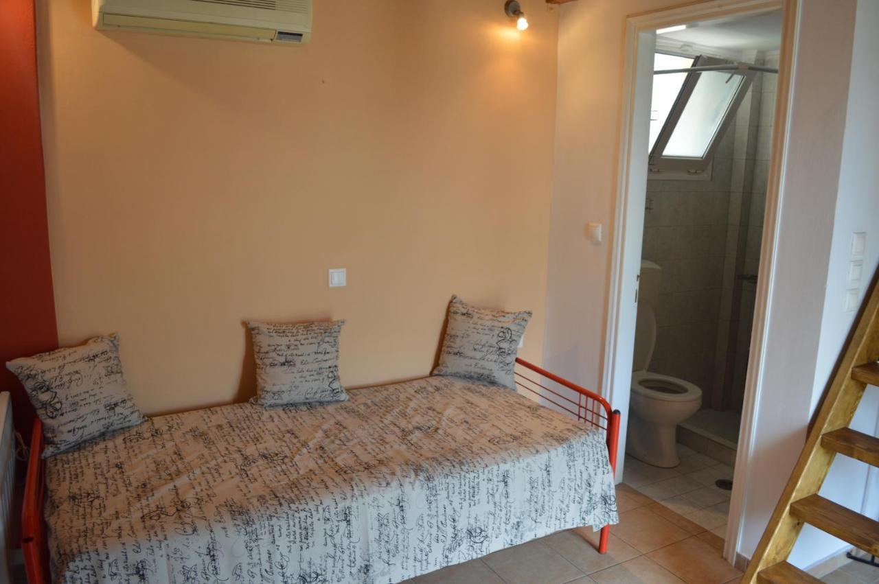 Serenity House Aigio Dimitropoulos Βίλα Εξωτερικό φωτογραφία